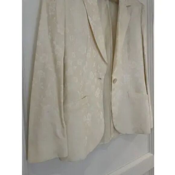 Emanuel Ungaro Floral Cream Blazer. It 42 - Picture 6 of 8